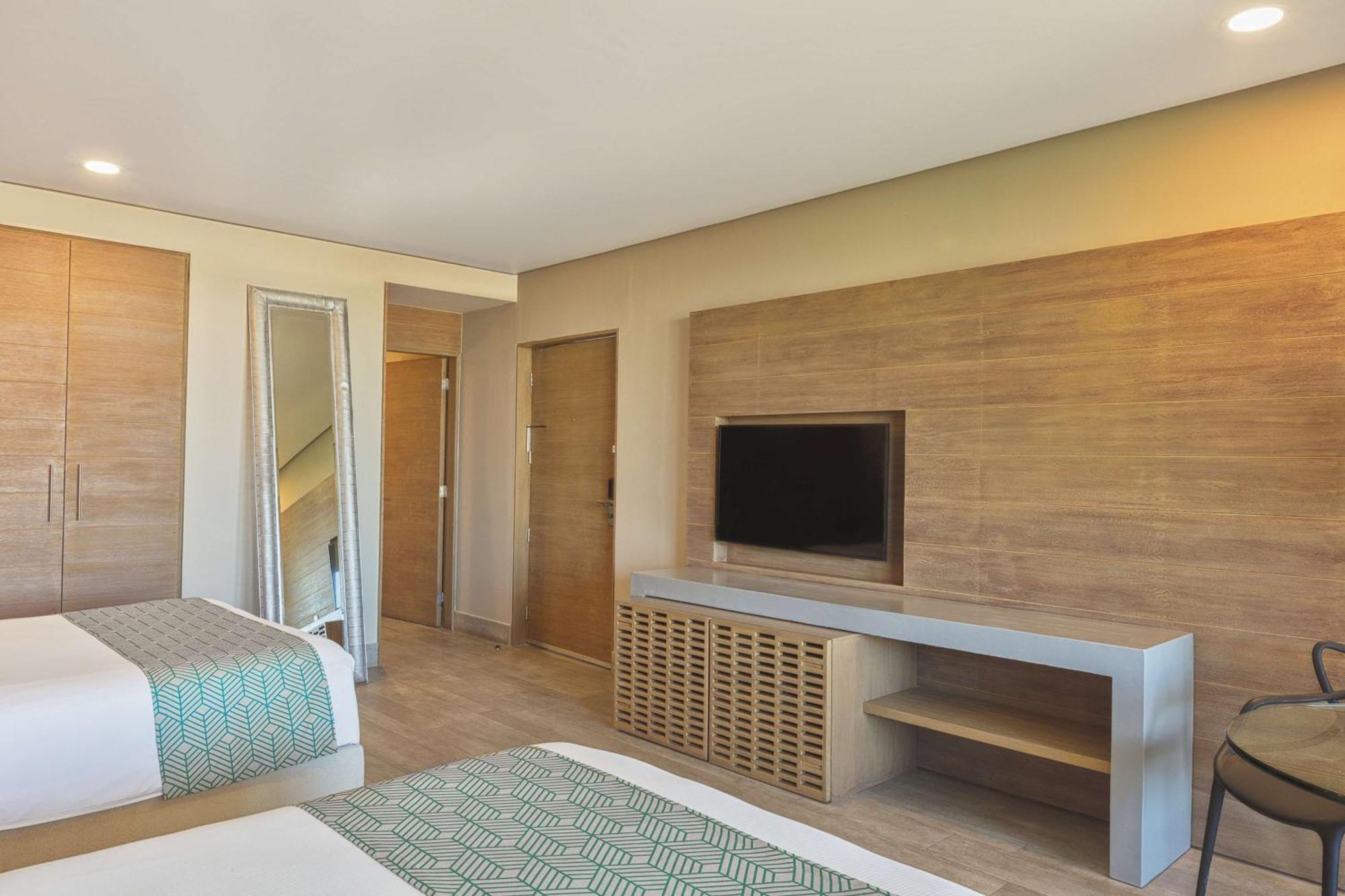 The Yucatan Playa Del Carmen, Adults Only, Tapestry Collection By Hilton Hotel Exterior photo